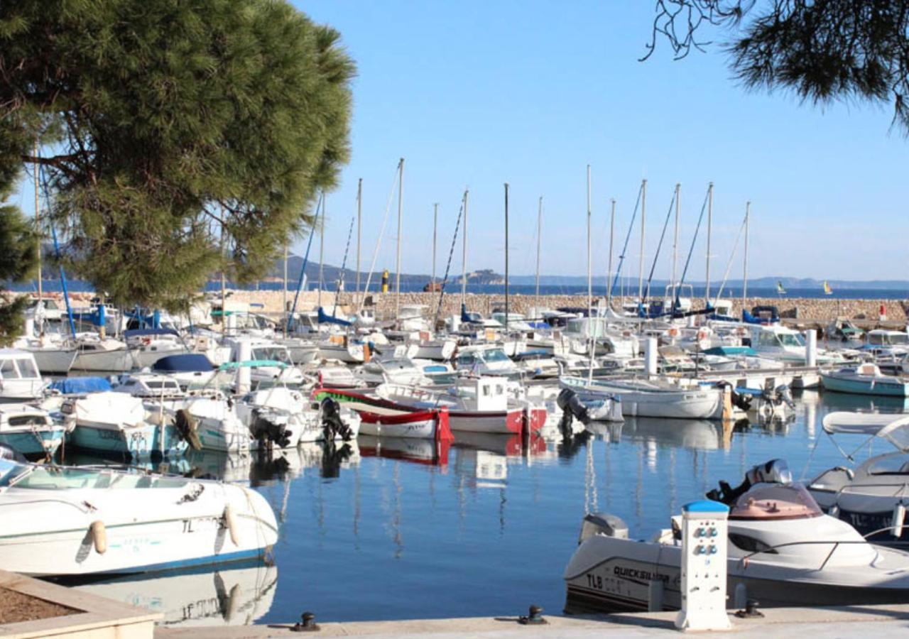 Mazet - A 300M De La Plage / Terrasse / Wifi / La Conciergerie Varoise La Londe-les-Maures Exteriör bild
